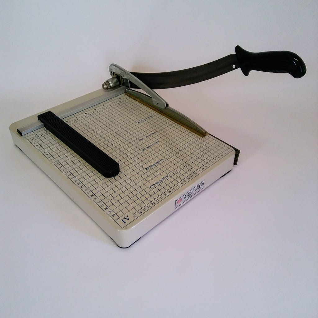 برش دهنده کاتر کاغذ کیهی مدل دستی سایز A4 دستگاه برش کاغذ ساخت چین ماشین های اداری